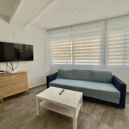A6- Carihuela Nidos 2 Hab, Wifi, Terraza Apartment Torremolinos
